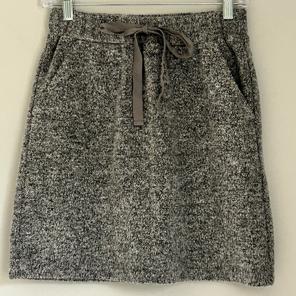 LOFT Gray Textured Knit Drawstring Skirt XS